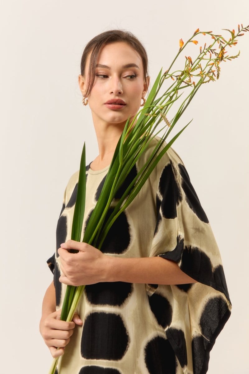 byFon – Exclusively Hand-Dyed Clothing, Ethically Made. Kaftan Noir Itajime Kaftan
