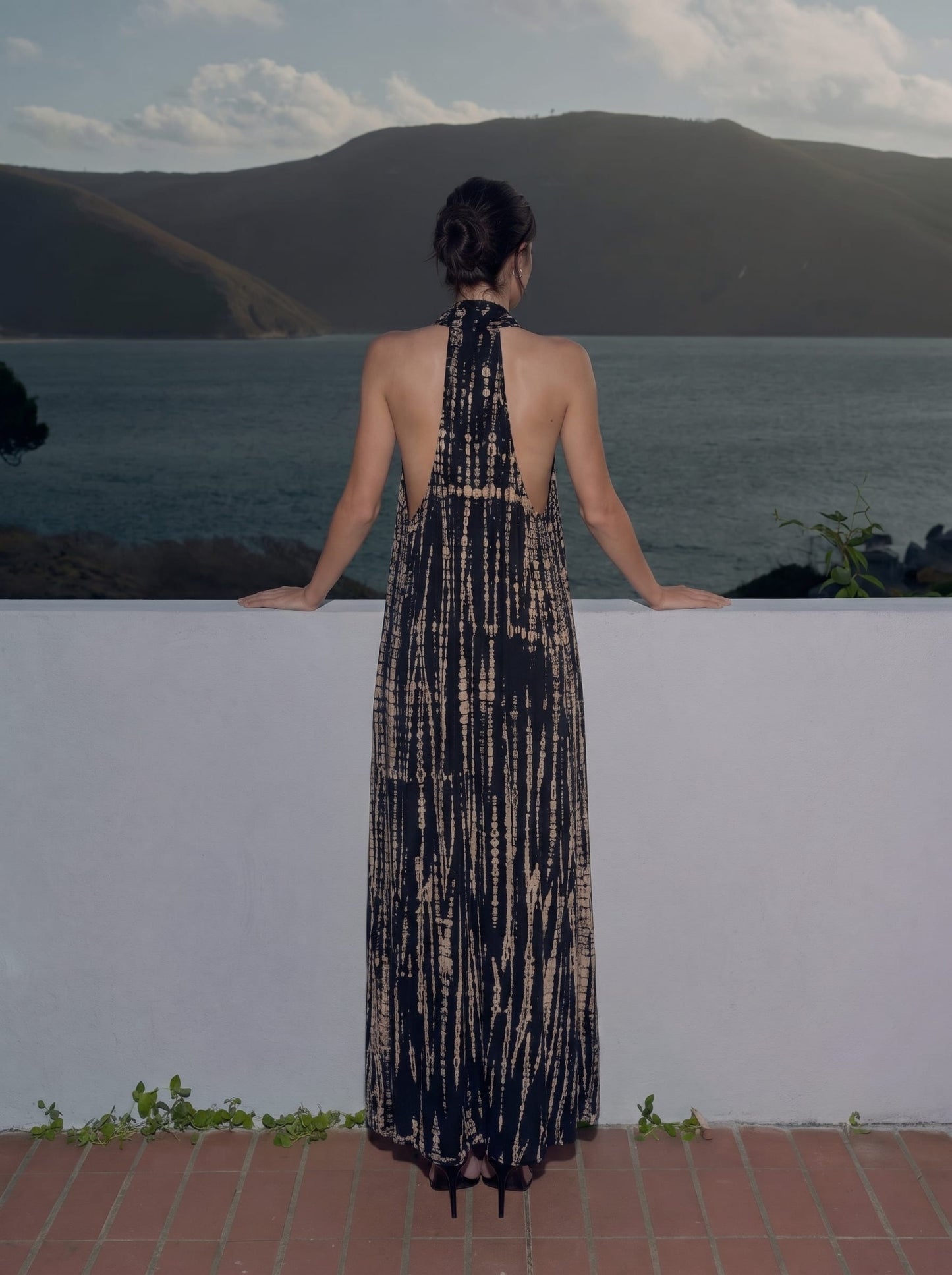 Thai Line — Wholesale Distributor of Exclusive Artisan Fashion. Deia