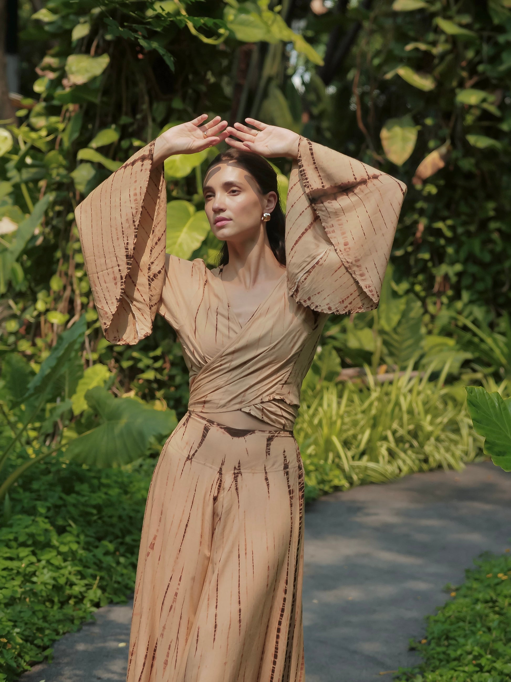 Thai Line — Wholesale Distributor of Exclusive Artisan Fashion. top Horizon — Tie Top