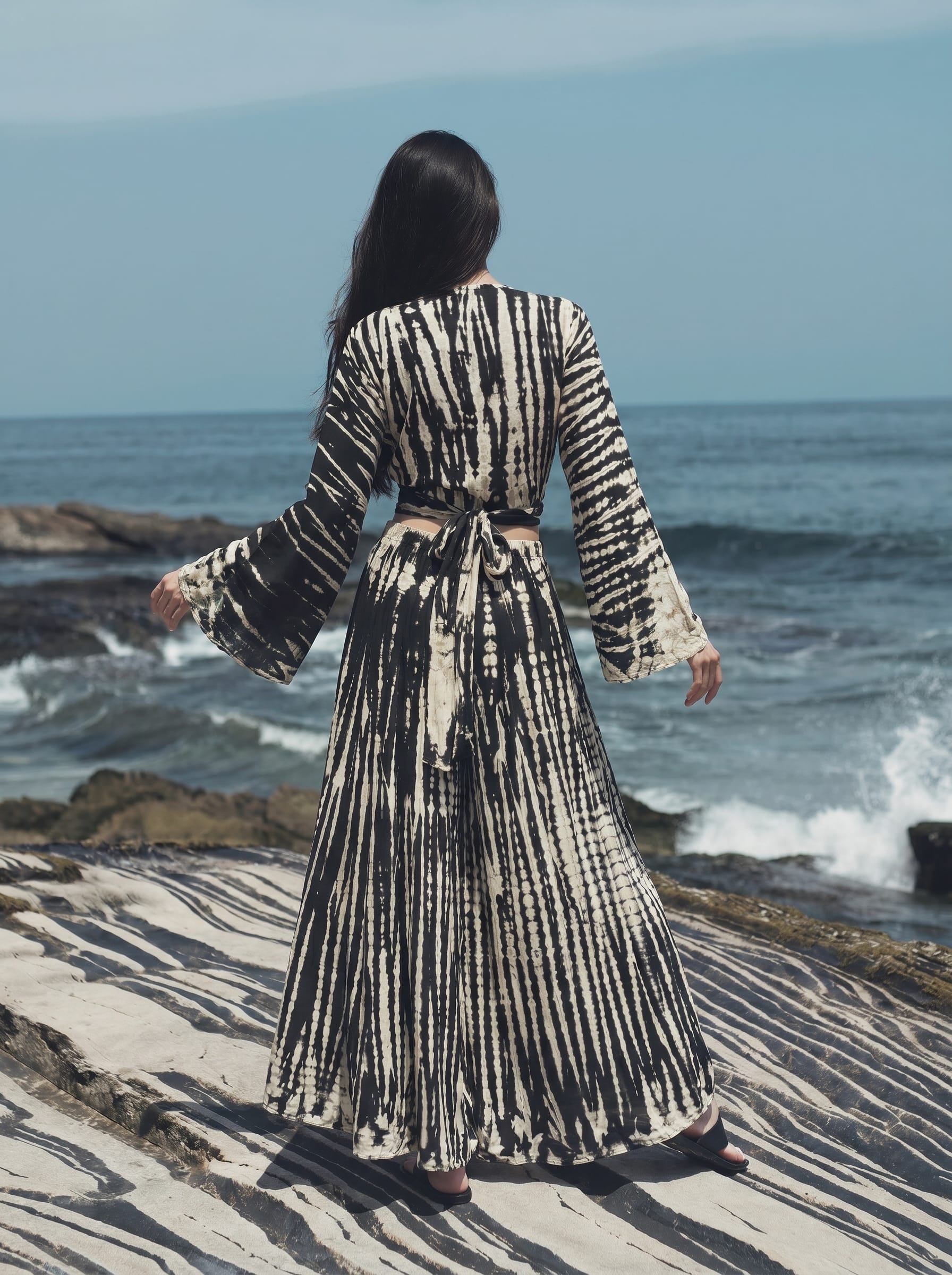Thai Line — Wholesale Distributor of Exclusive Artisan Fashion. top Zebra — Horizon Top
