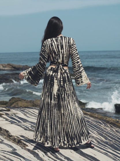 Thai Line — Wholesale Distributor of Exclusive Artisan Fashion. top Zebra — Horizon Top
