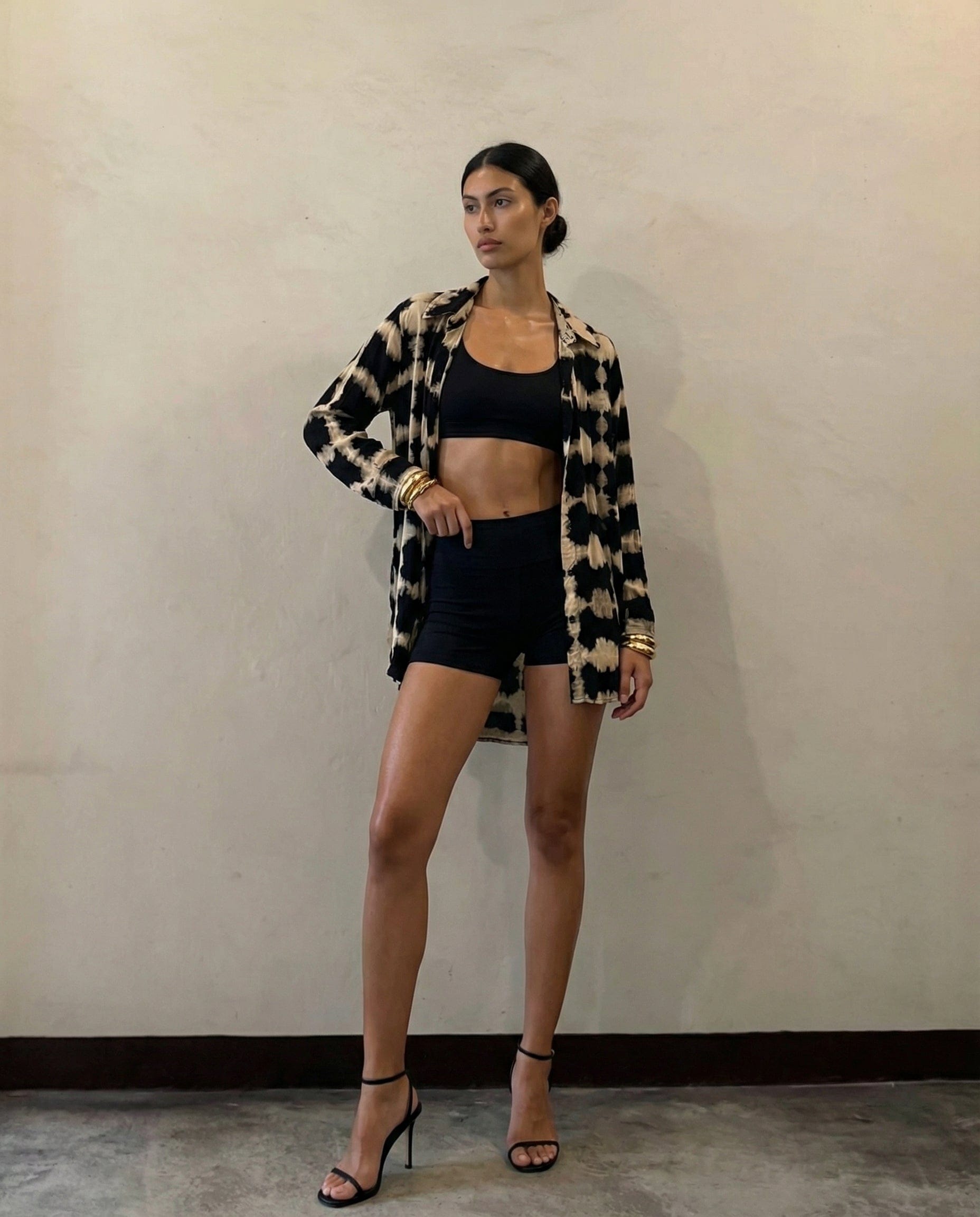 Thai Line — Wholesale Distributor of Exclusive Artisan Fashion. top Zen